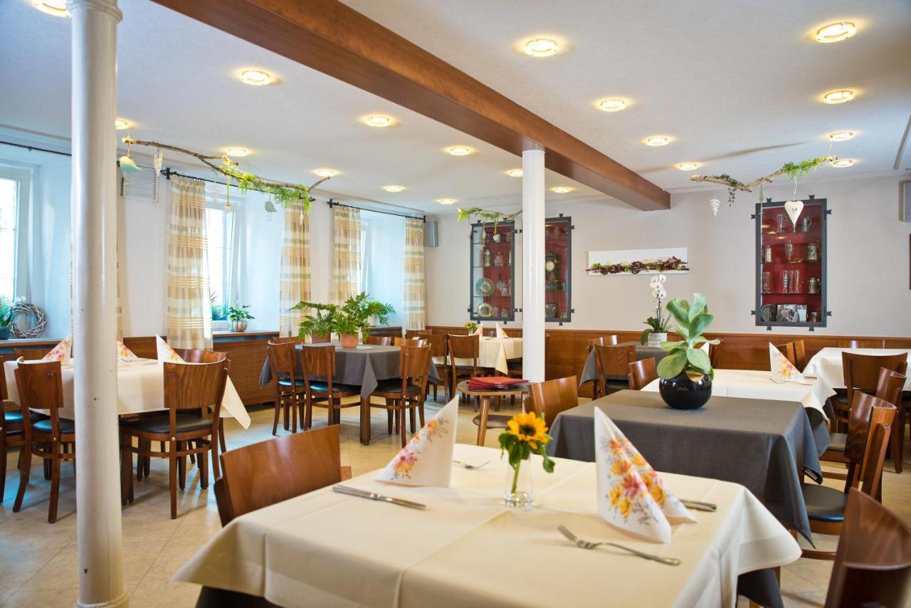 Gasthaus Loewen Tuttlingen Dış mekan fotoğraf